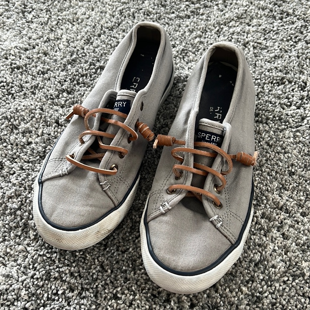 Womens Sperry Slip-on Size 7